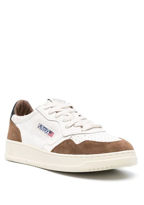 Sneakers Medalist Low In Suede Marrone e Pelle Bianca AUTRY | AULMGS21