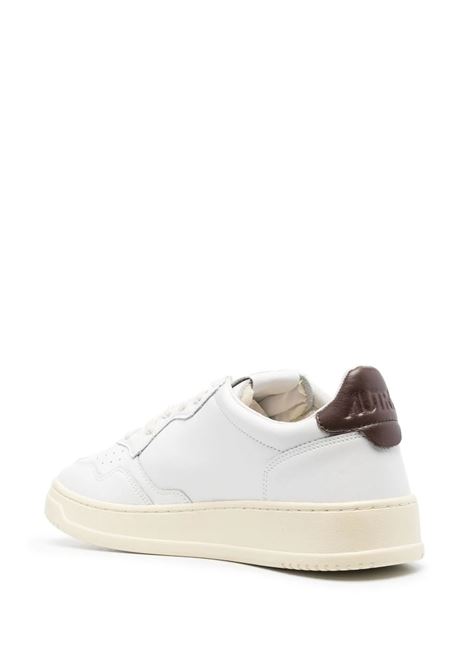 Medalist Low Sneakers In White And Brown Leather AUTRY | AULMLL53