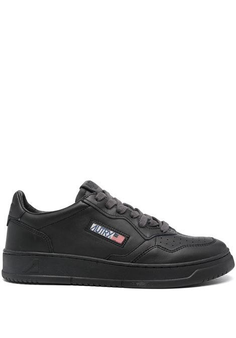 Medalist Low Sneakers In Black Leather AUTRY | AULMSG16