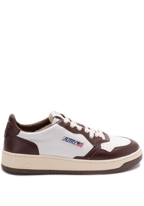 Sneakers Medalist Low In Pelle Bicolor Bianca e Marrone AUTRY | AULMWB46