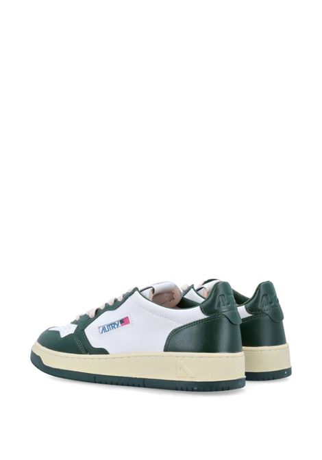 Sneakers Medalist Low In Pelle Bicolor Bianca e Verde AUTRY | AULMWB49