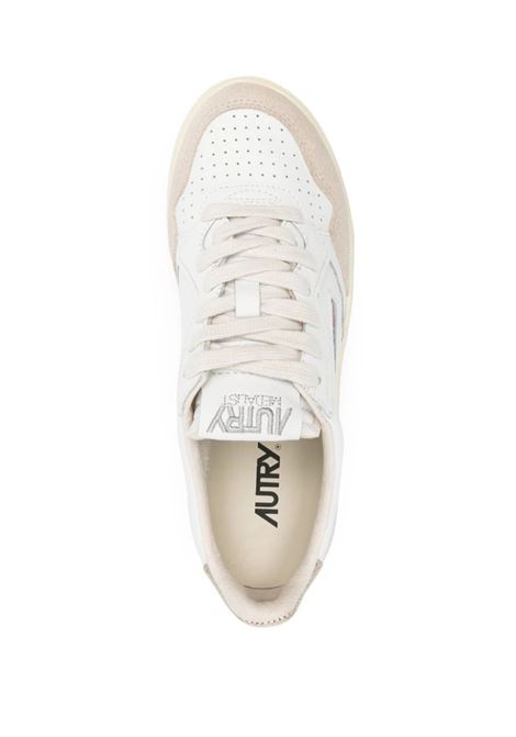 Medalist Low Sneakers In White and Gold Suede and Leather AUTRY | AULWLS75