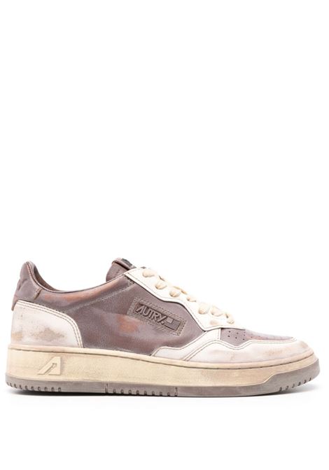 Mud and White Leather Medalist Low Super Vintage Sneakers AUTRY | AVLMMD03