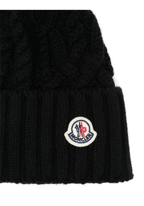 Berretto Nero In Lana e Cashmere Con Pompon MONCLER | 3B000-29 M4506999