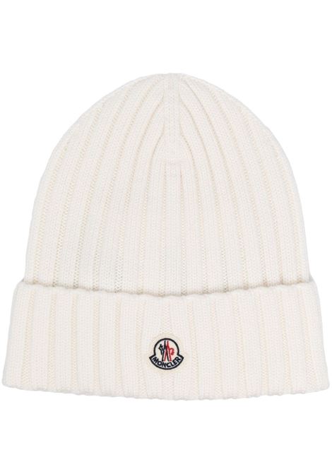 White Ribbed Beanie With Logo Patch MONCLER | 3B000-36 A9327030