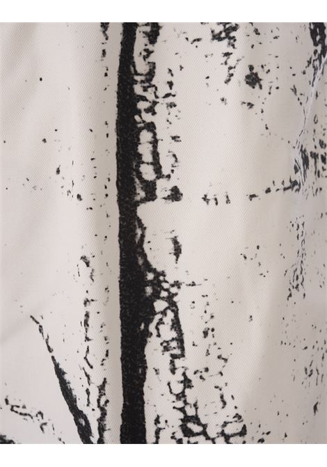 Fold Print Bermuda Shorts In Black And White ALEXANDER MCQUEEN | 781859-QOAA11090