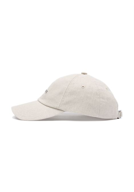 Light Grey White La Casquette Gadjo Baseball Hat JACQUEMUS | 246AC670-3071140