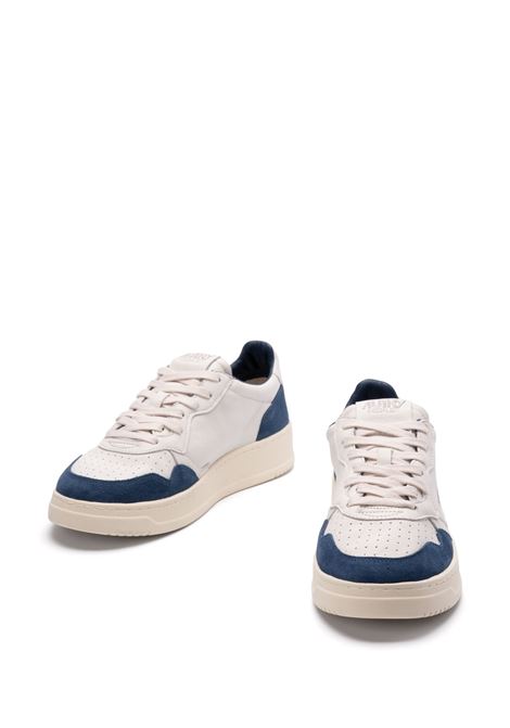 Sneakers Medalist Low In Suede Blu Capri e Pelle Bianca AUTRY | AULMGS41