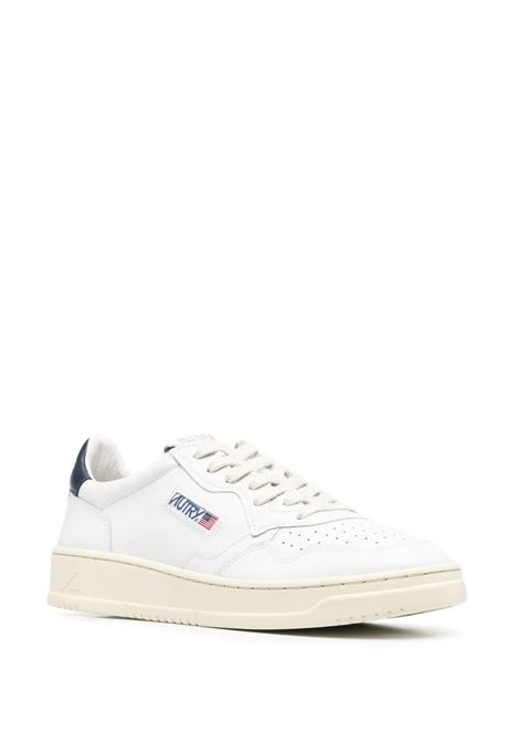 Sneakers Medalist Low In Pelle Bianca e Blu Navy AUTRY | AULMLL12