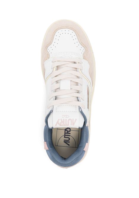 Sneakers CLC In Pelle e Suede Colore Bianco e Peach Whip AUTRY | ROLWMC01