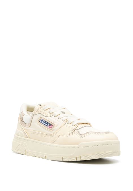 Sneakers CLC Low In Pelle Color Winter White AUTRY | ROLWNP01